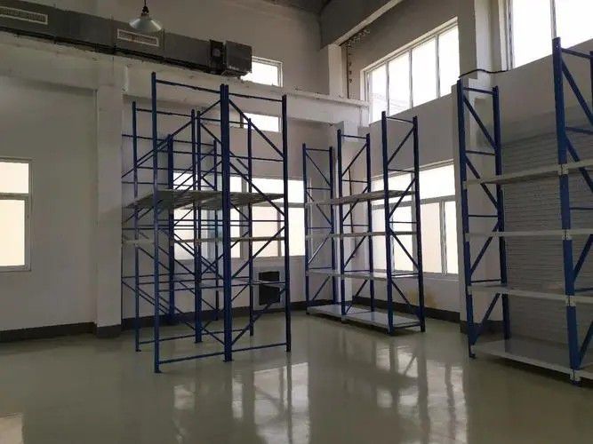 库房货架